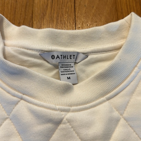 NWT Athleta Retroplush Quilted Crewneck Sweatshirt - Size M - Picture 5 of 7